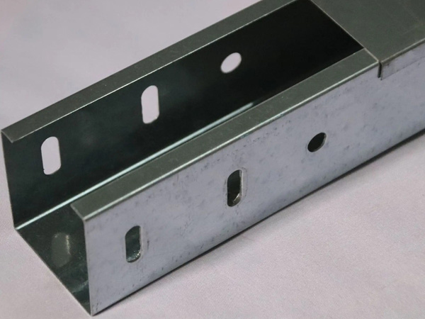 电缆桥架性能特点